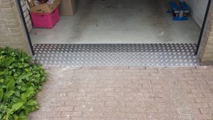 garage (na)